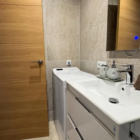 Sweet Dreams Apartment, Estilo Y Confort En 1ª Linea, Renovado, Practico Y Anfitrion 5 Estrellas